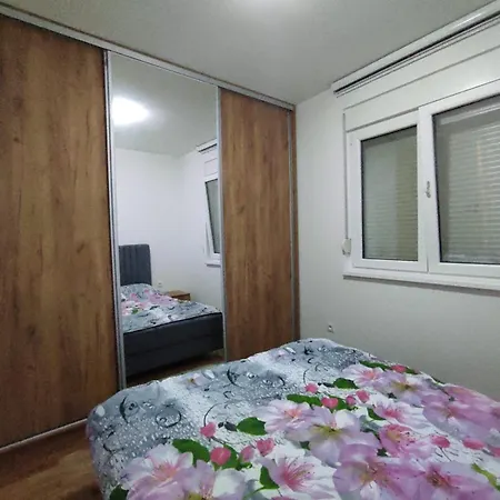 One Bedroom Zabjelo Apartment *